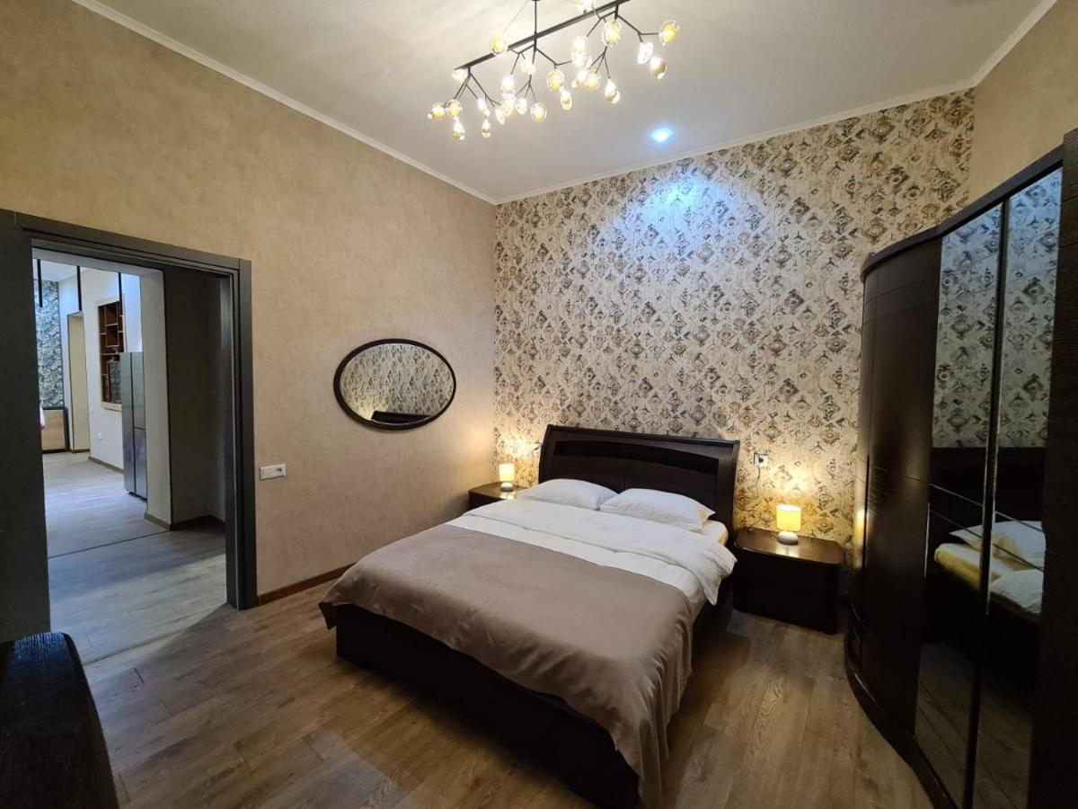 Nino'S Cosy Apartment Кутаиси Экстерьер фото