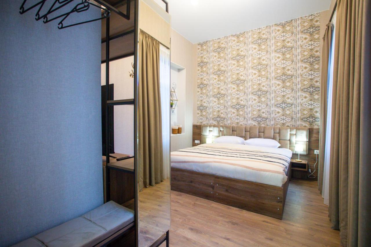 Nino'S Cosy Apartment Кутаиси Экстерьер фото