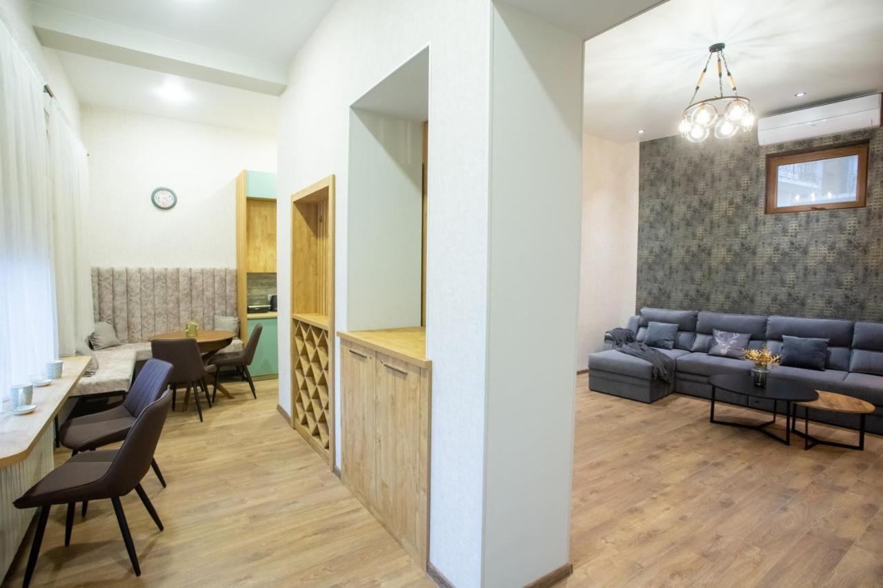 Nino'S Cosy Apartment Кутаиси Экстерьер фото